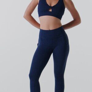 Fabletics Pureluxe Workout Set - Top/Bottom, Size Large